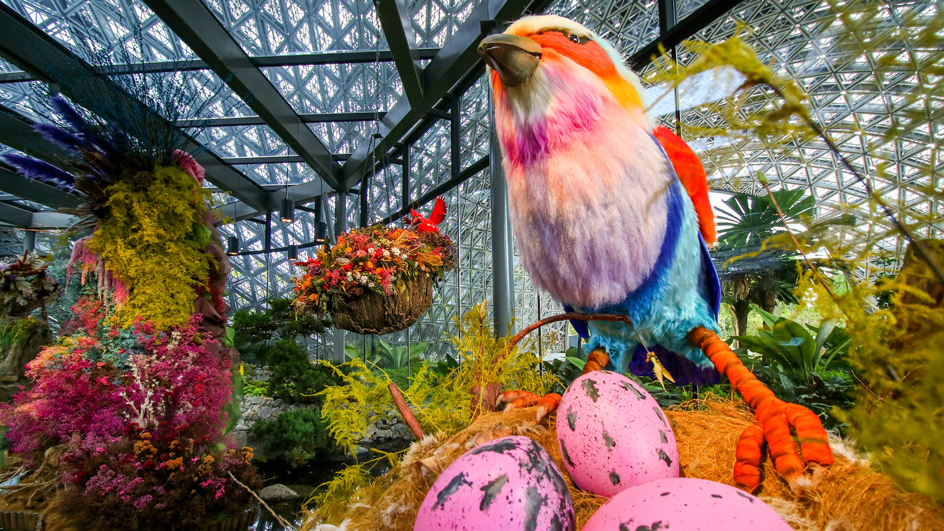 https://www.gardensbythebay.com.sg/content/dam/gbb-2021/image/things-to-do/attractions/floral-fantasy/gallery/floral-fantasy-03.jpg