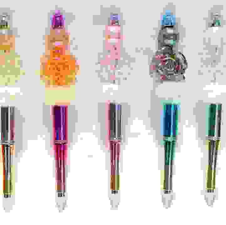 Members enjoy a special rate of $13.50! - Glitzy Floral Pen by Oak &amp; Willow